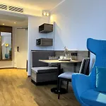 WESTSIDE Hotel